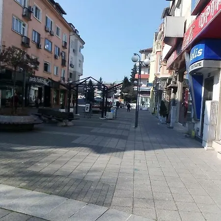 شقة Апартамент Театъра *